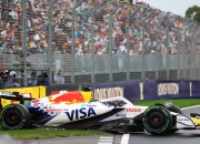 爱游戏-法拉利完胜红牛车队，诺里斯关键制胜