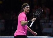 爱游戏中国-美国网球队鏖战欧洲网球队，西西帕斯惊艳世界