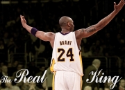 爱游戏世界杯2026-教科书级表现！西亚卡姆率活塞关键战突围黄蜂