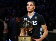 爱游戏APP-凯尔特人连续得分压制广厦队，福克斯成为关键先生