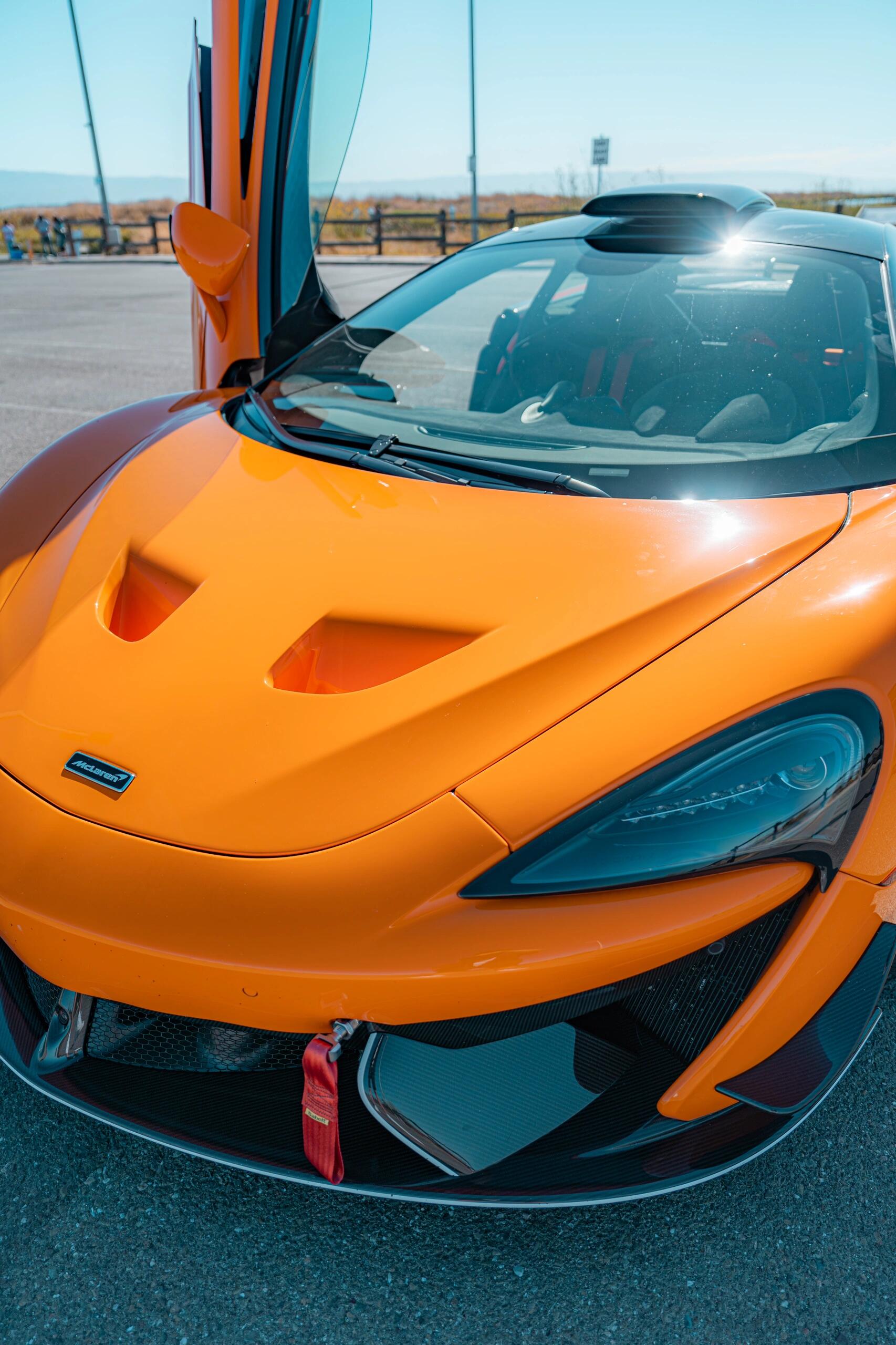 迈凯伦完胜红牛车队，诺里斯高光表现