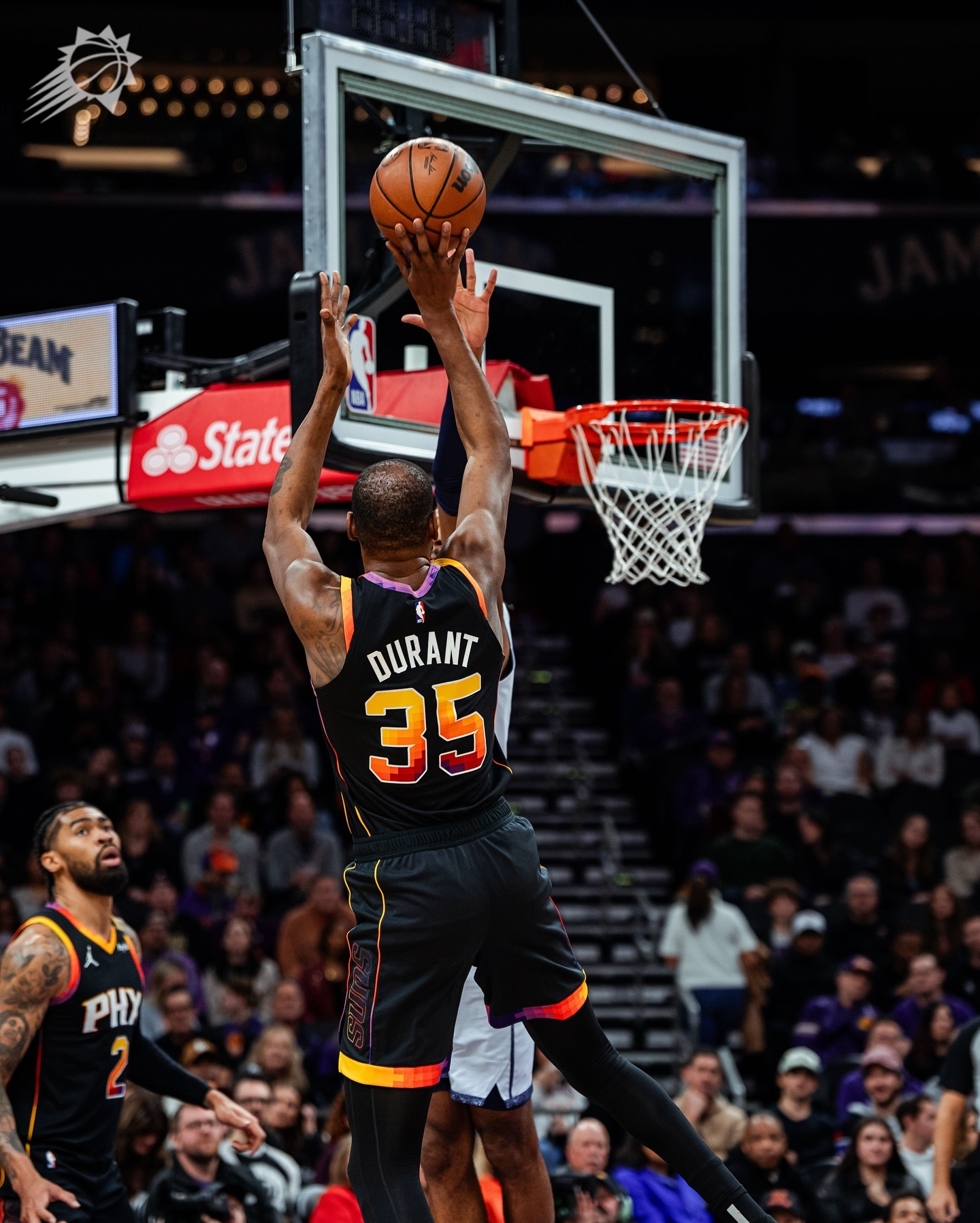 鹈鹕碾压太阳，保罗刷新纪录