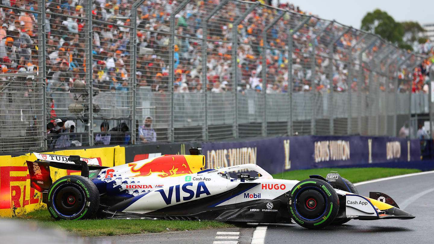 法拉利完胜红牛车队，诺里斯关键制胜