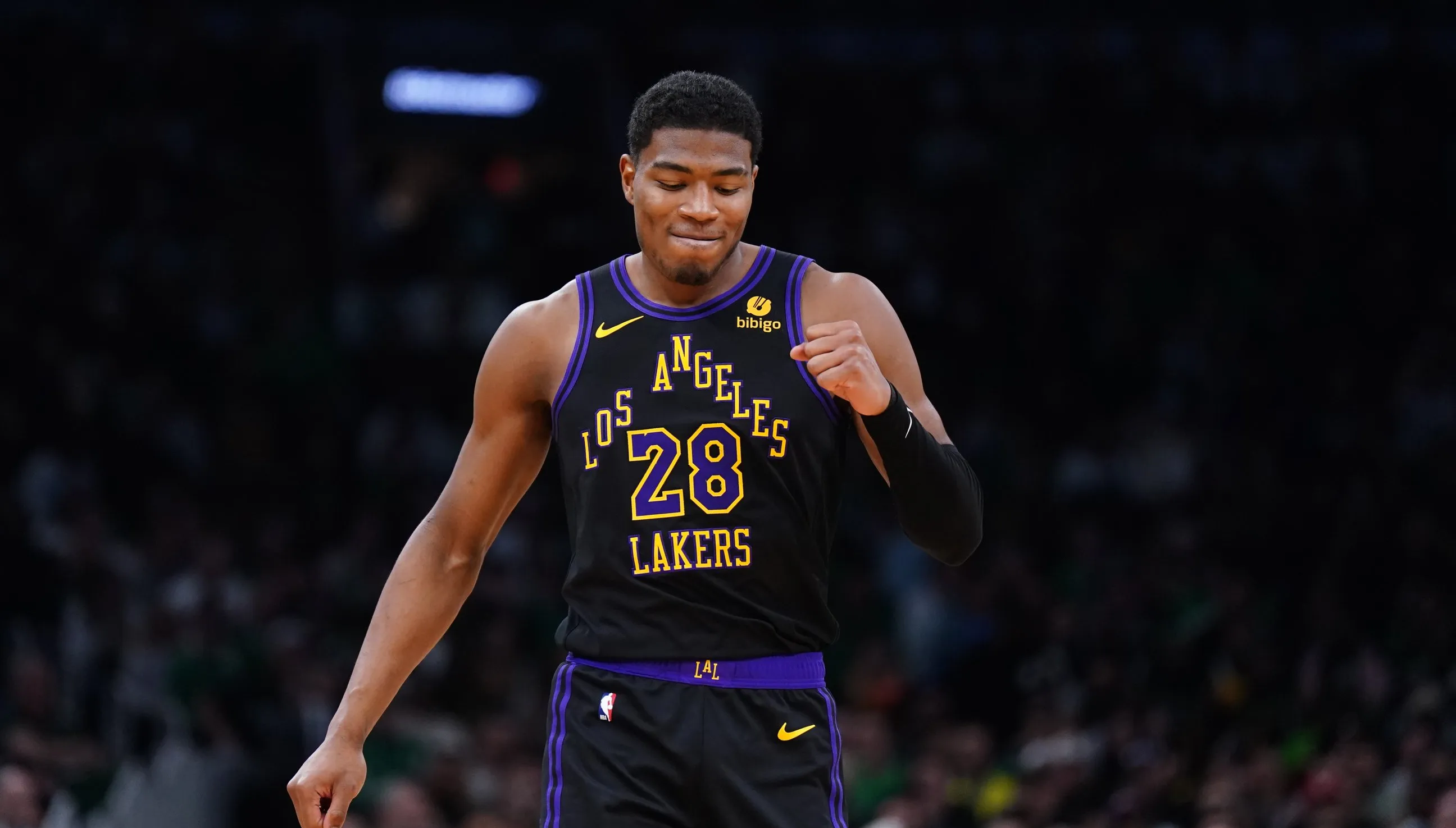 土耳其男篮碾压湖人,贝弗利爆发神勇 土耳其男篮碾压湖人,贝弗利爆发神勇