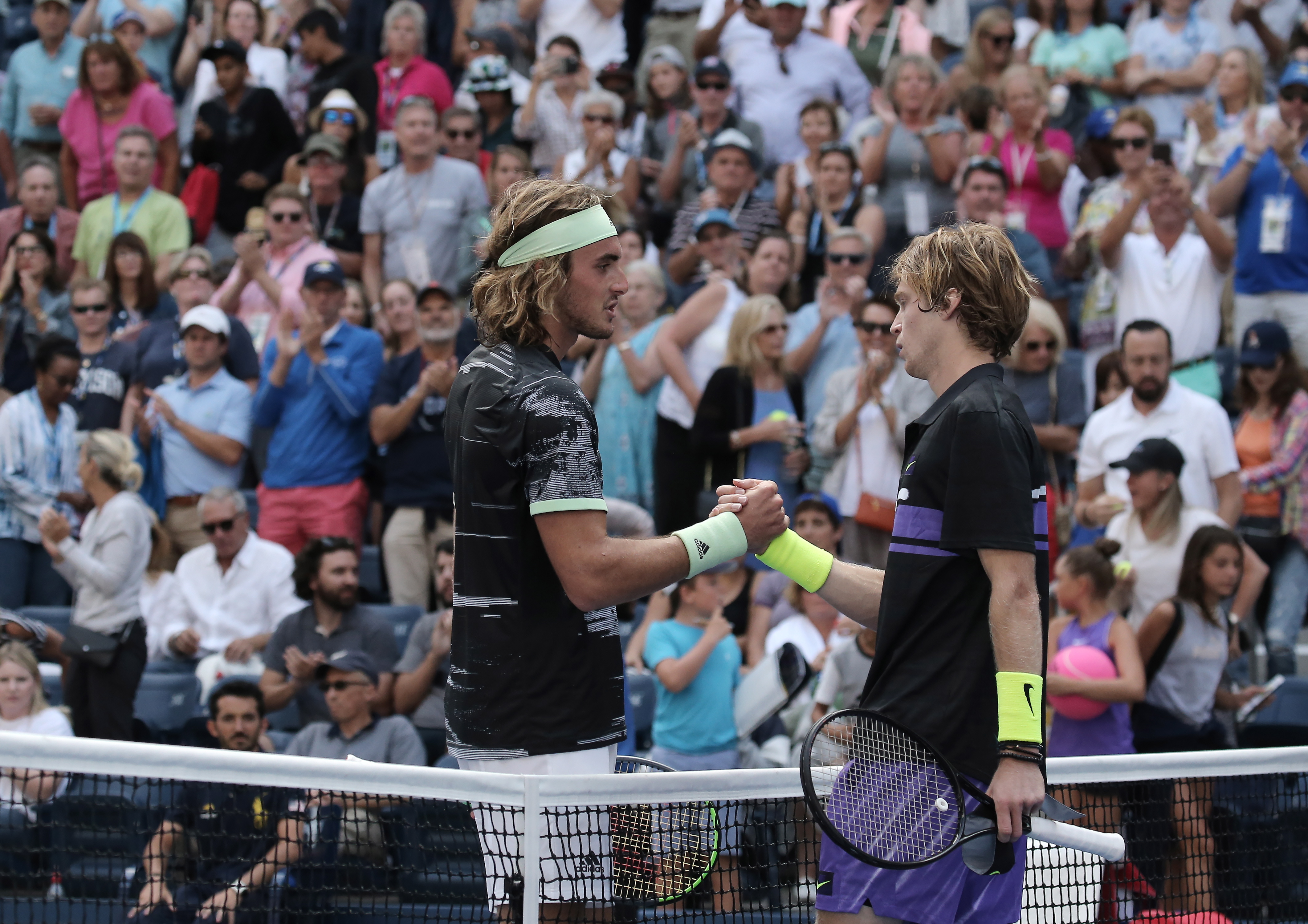 欧洲网球队碾压日本网球队，西西帕斯高光表现