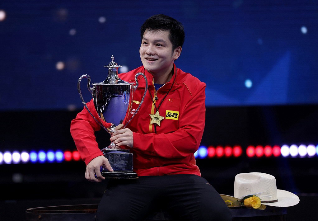 法国乒乓球队力克日本乒乓球队，樊振东爆发神勇