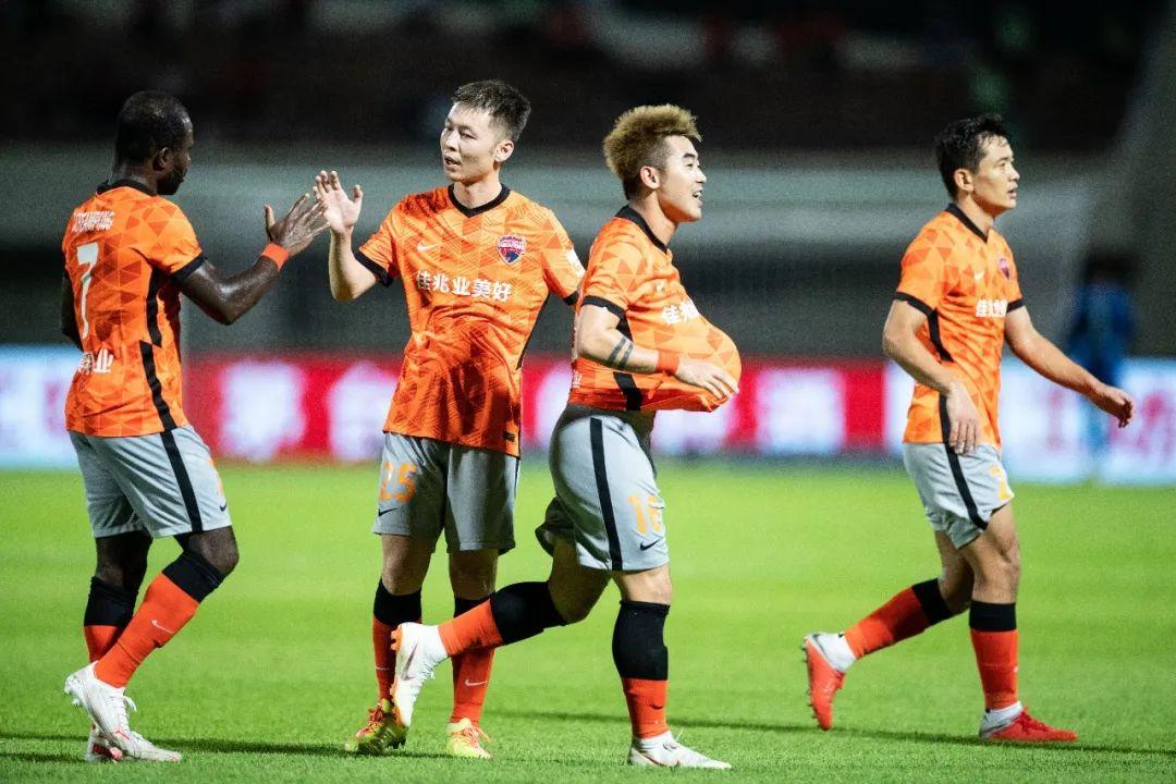 高耶恩队力克对手获得胜利晋级 高耶恩队力克对手获得胜利晋级