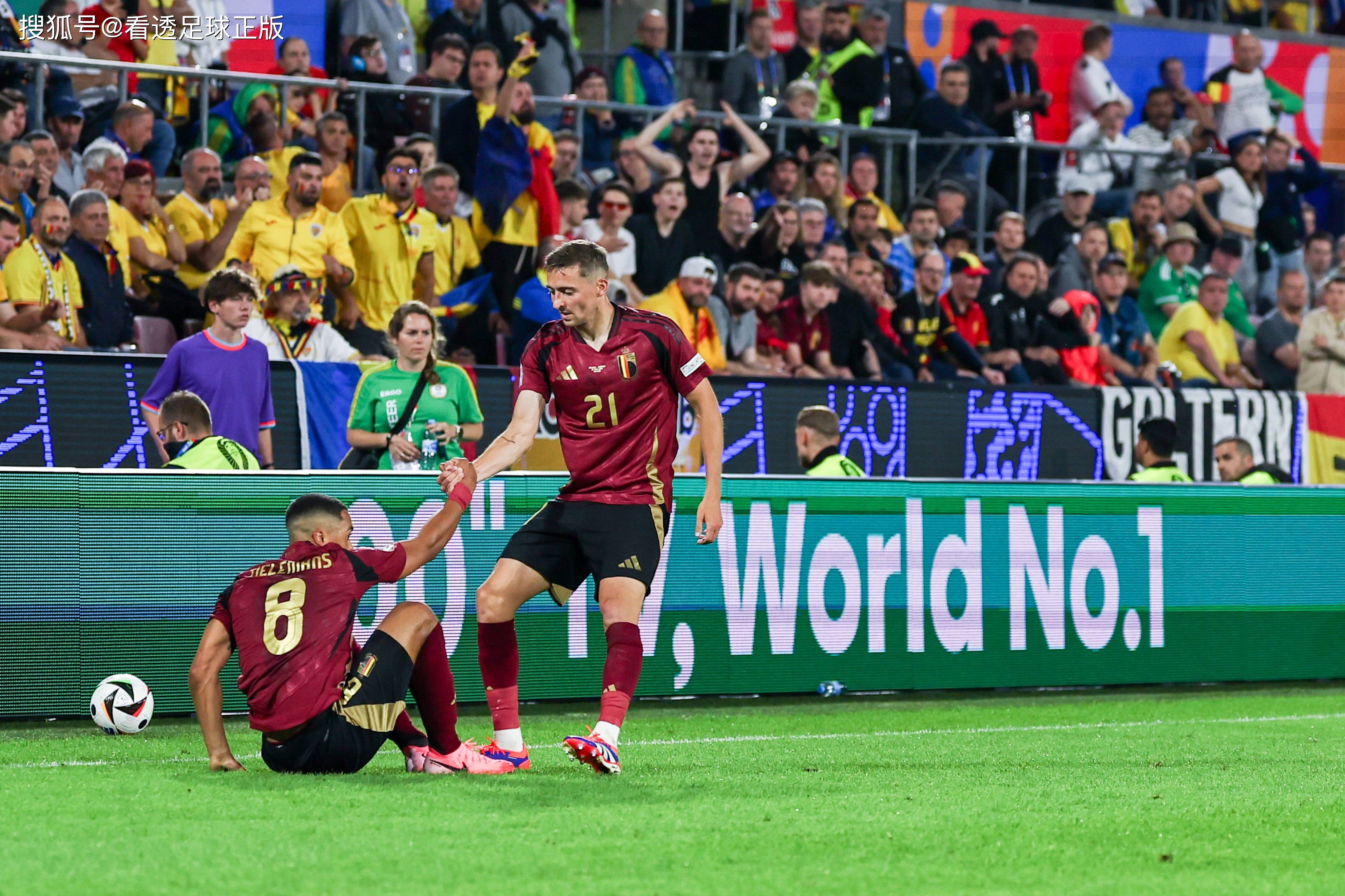 足球比赛全面展开,每个细节都决定着胜负 足球比赛全面展开,每个细节都决定着胜负