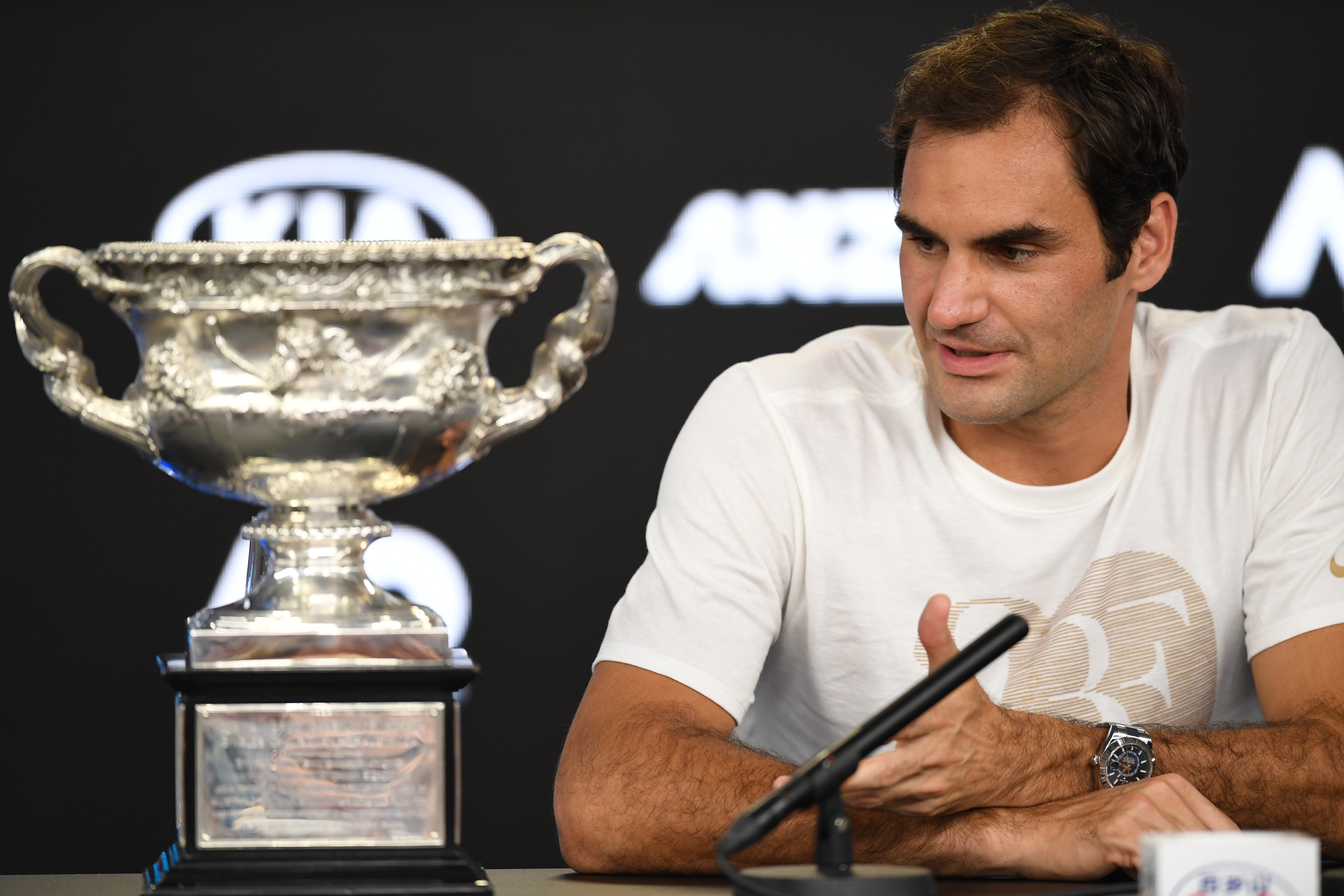 世界网球队轻取欧洲网球队，费德勒打破历史纪录