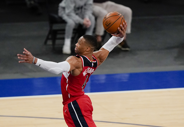 魔术横扫尼克斯，麦科勒姆点燃赛场