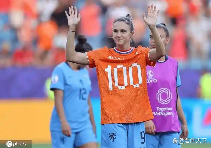 足球舞台上的终极对决，冠军之路漫长漫长！