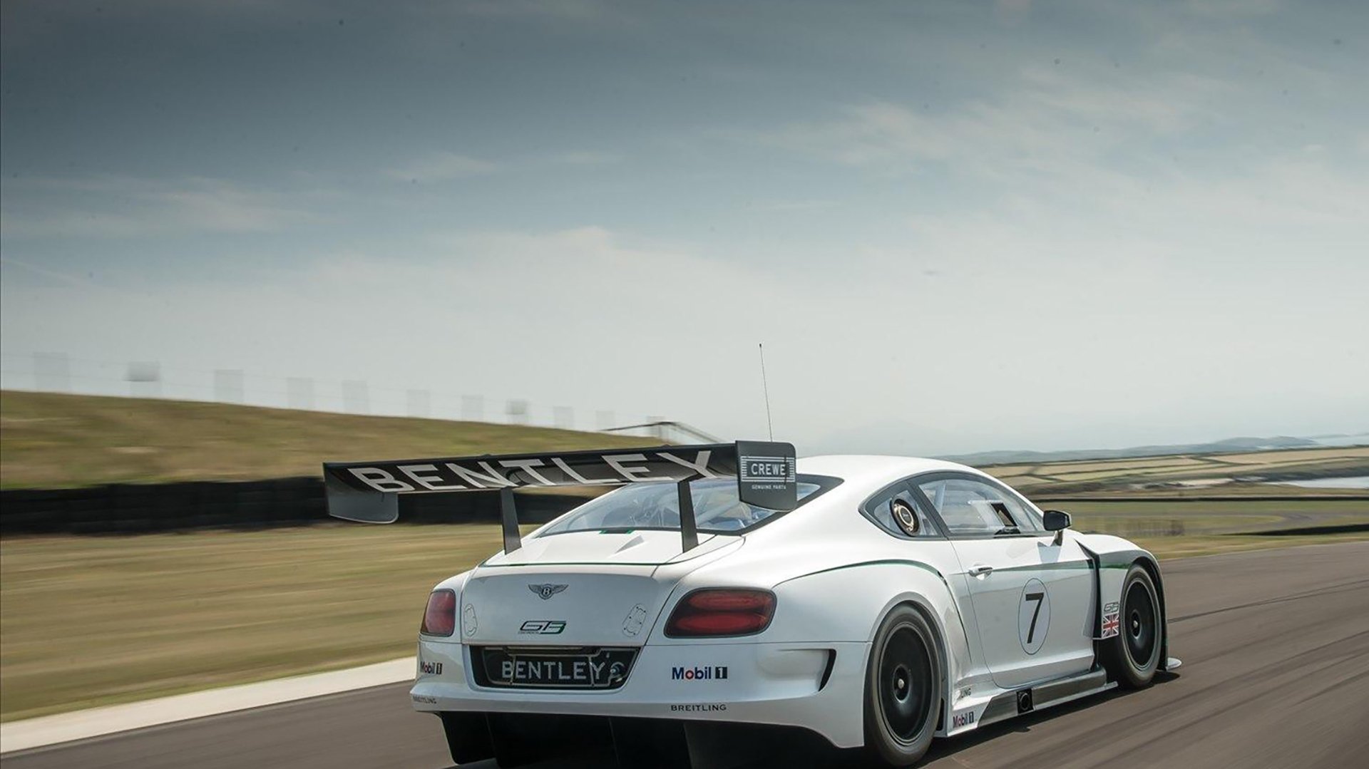 南美旋风席卷欧洲，阿尔瓦雷斯德比封神，巴西新星导演逆转传奇