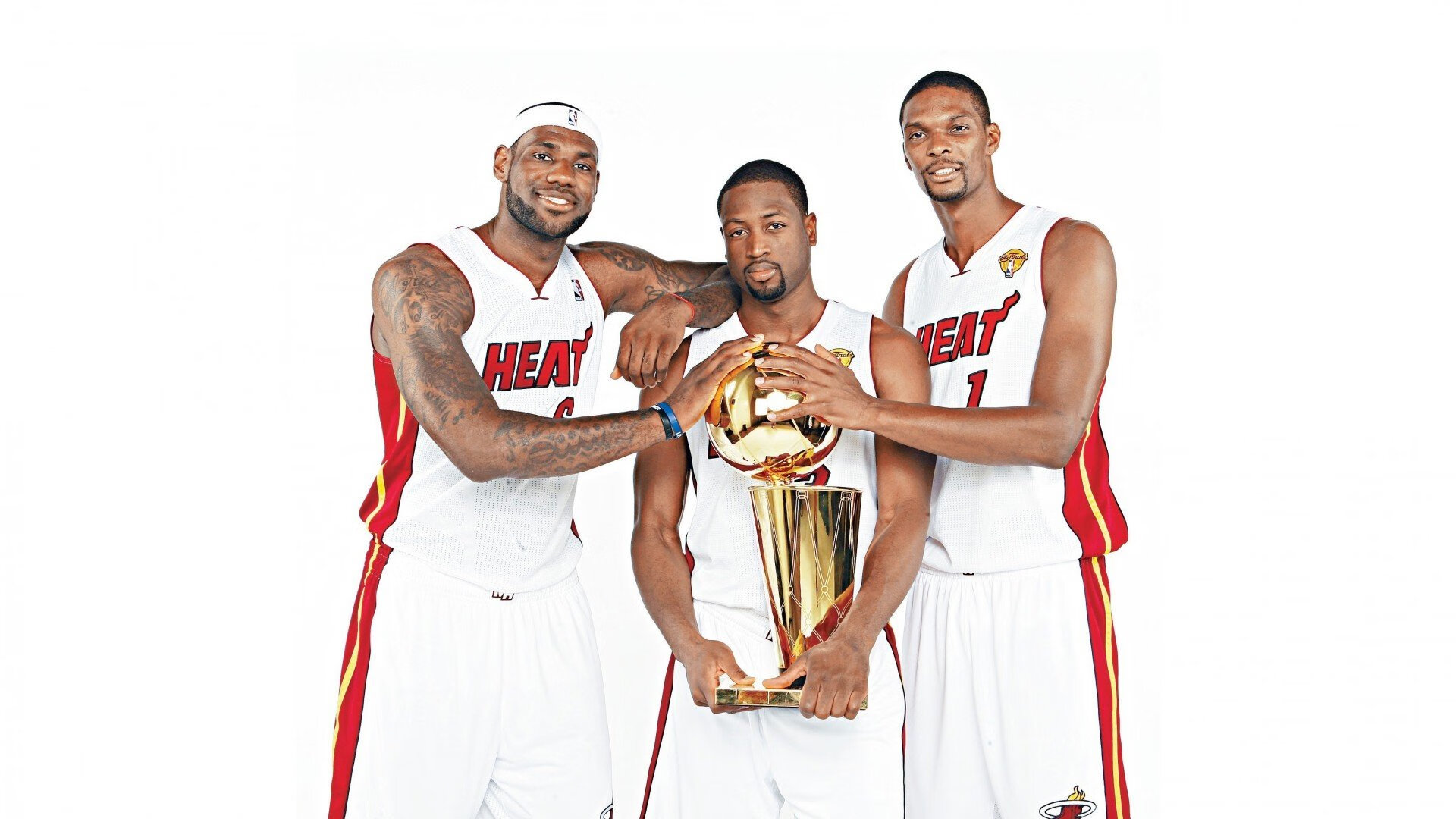 意甲焦点战，公牛提前终结悬念，开拓者黯然失色