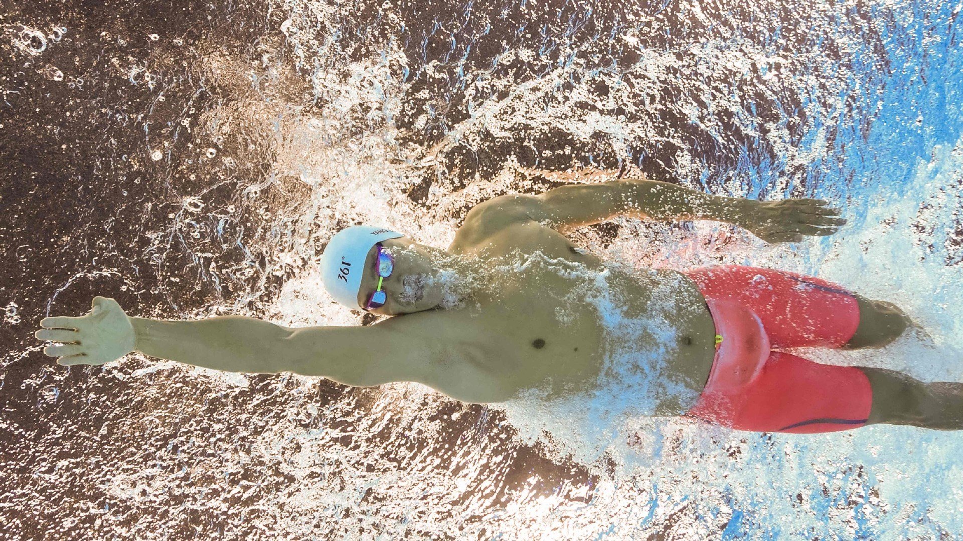 从马赛硬仗到欧冠之巅，奥亚尔萨瓦尔的终极接管